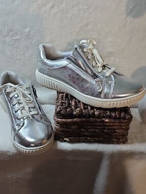Clarks Collection Silver Metallic Lace-Up Sneakers with Side Zip